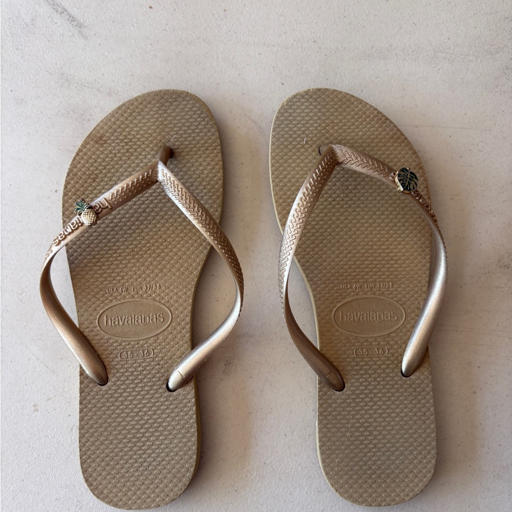 Havaianas Women's Gold Sandals